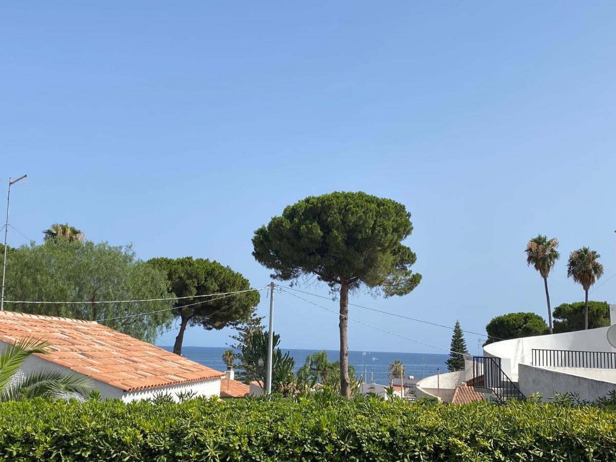 Villa Titti Residence La Bussola Fontane Bianche Buitenkant foto