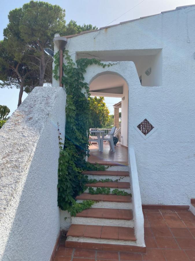 Villa Titti Residence La Bussola Fontane Bianche Buitenkant foto